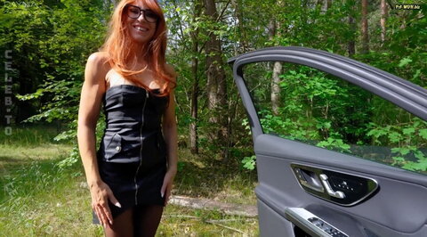 Daynia – The HOT Mrs