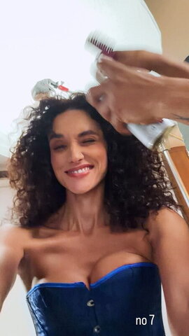 Débora Nascimento nude