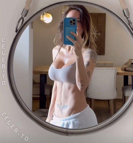 Deborah De Luca nude photo 2