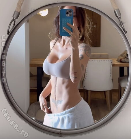 Deborah De Luca nude photo 4