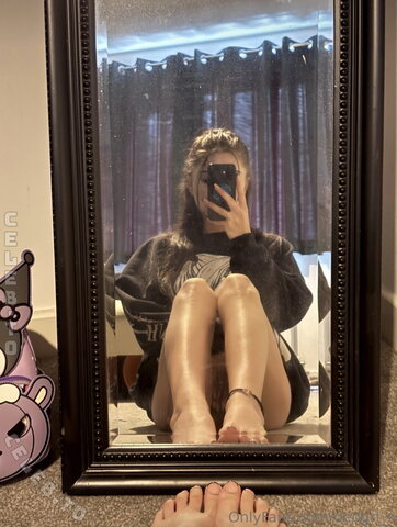 Dedgrl nude photo 40