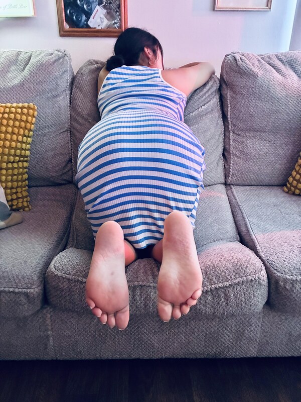 Dee nude photo 5