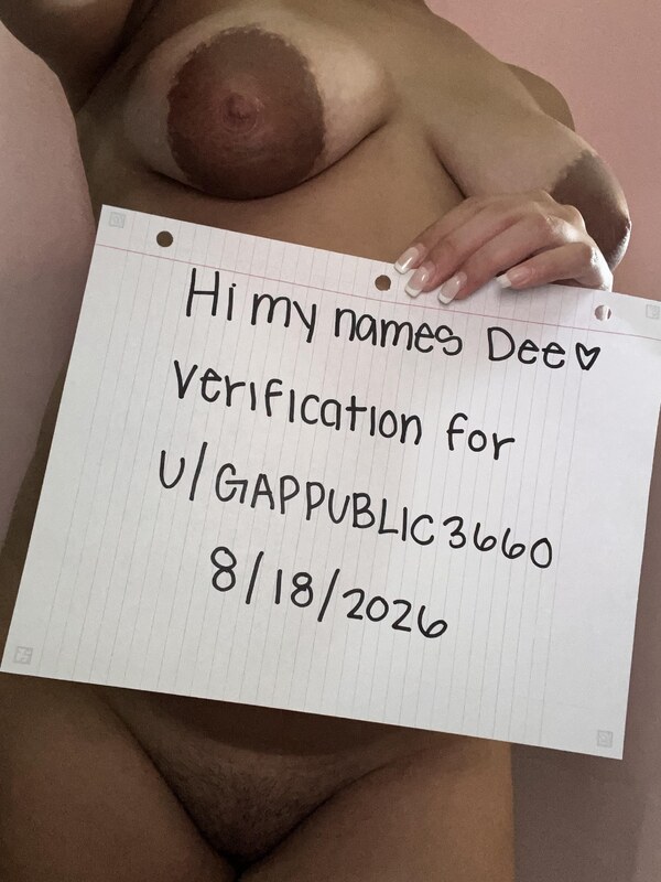 Dee nude photo 38