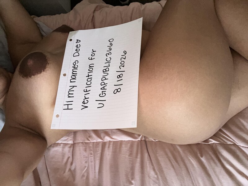 Dee nude photo 39