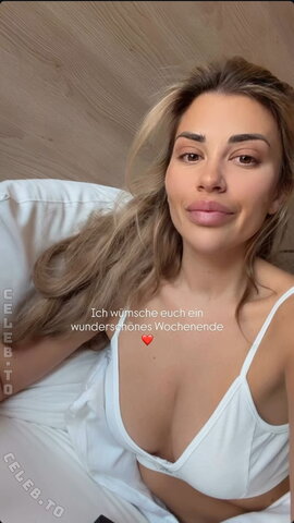 Deeanaofficial nude photo 5