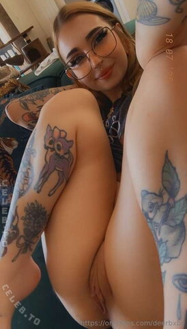 Deerbxby nude photo 6
