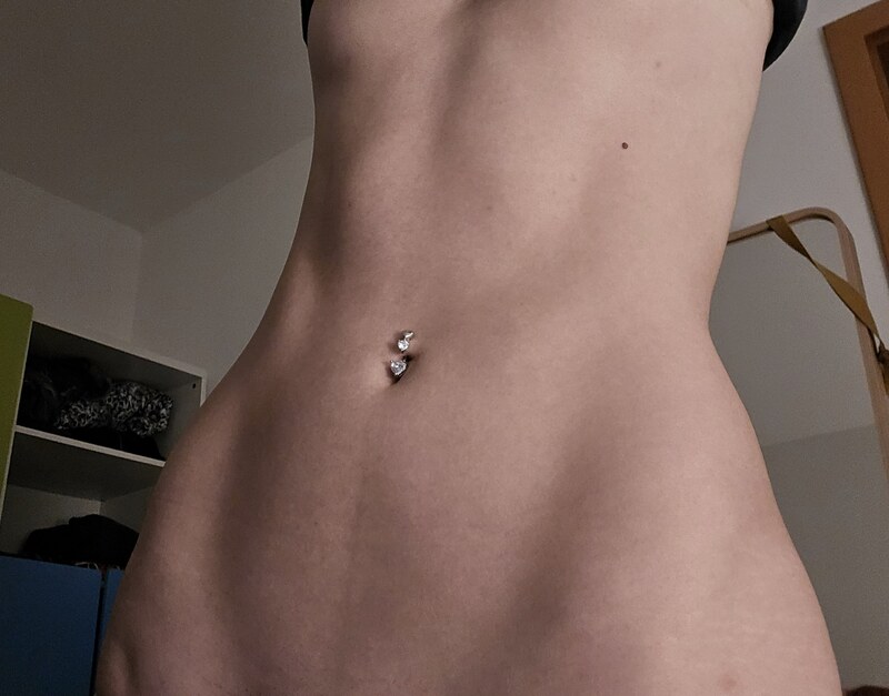 Deet nude photo 1
