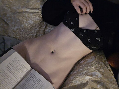 Deet Sexy (1 photo)