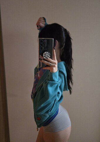 Deet nude photo 19