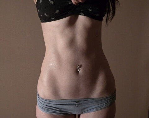 Deet nude photo 17