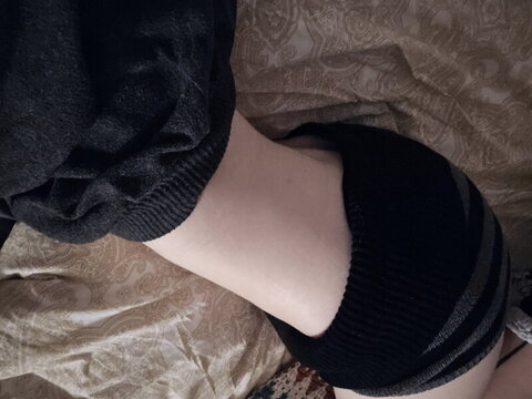 Deet nude photo 6