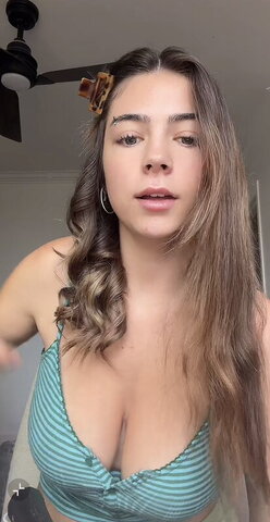 Deeznailss nude photo 1