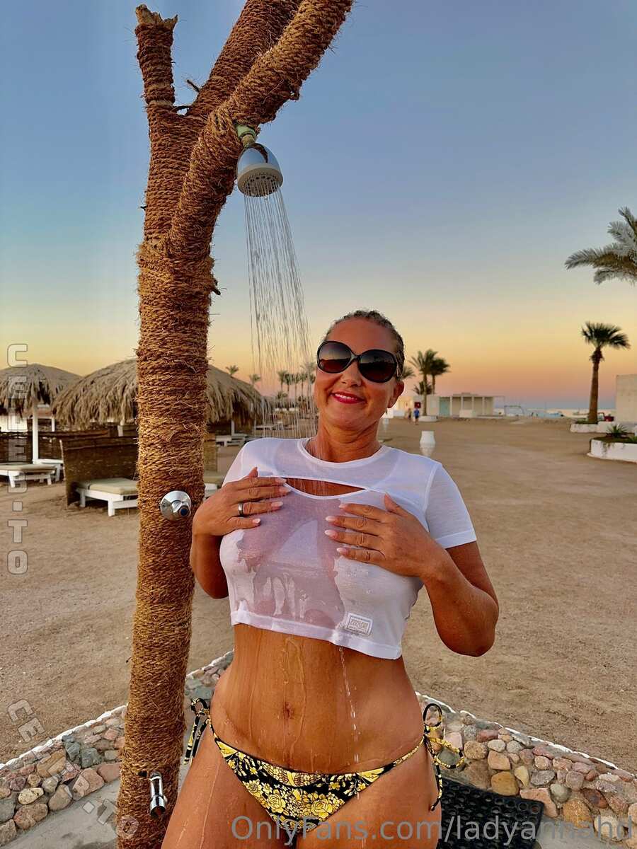 Deinebianca nude photo 10
