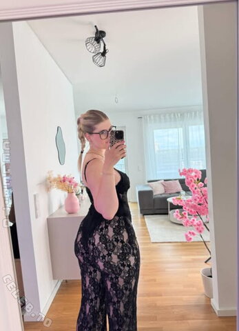 deineemilia nude photo 1