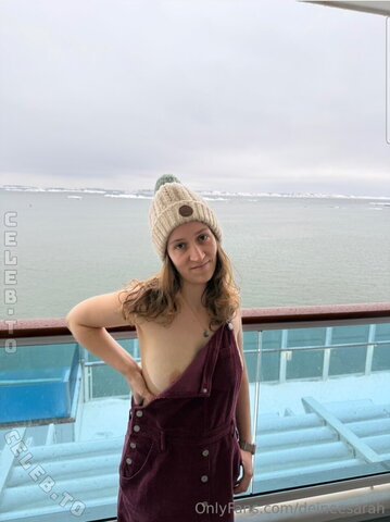 deineesarah nude photo 2