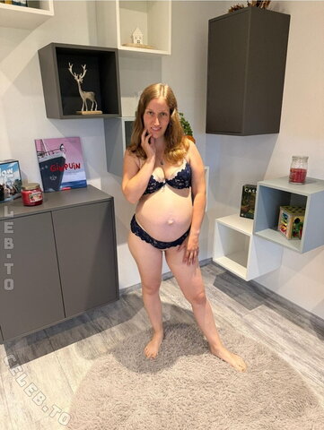 deineesarah nude photo 7