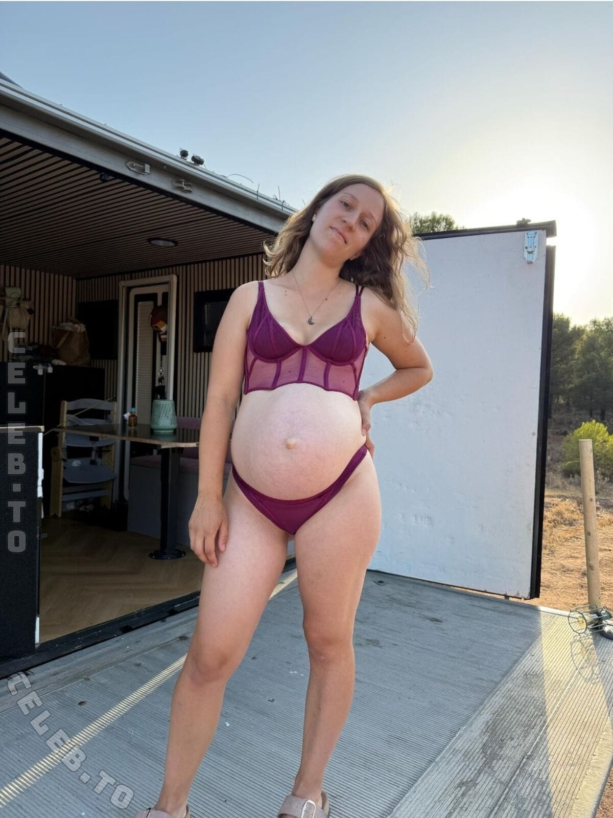 deineesarah nude photo 9