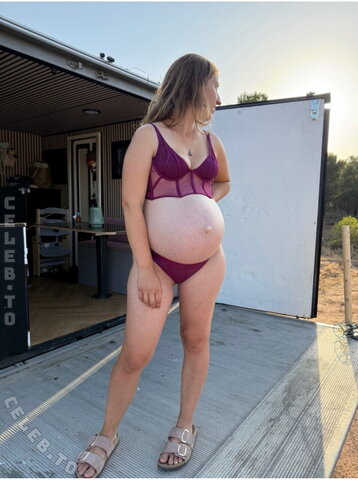deineesarah nude photo 27