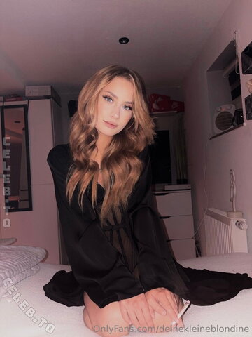deinekleineblondine nude photo 18