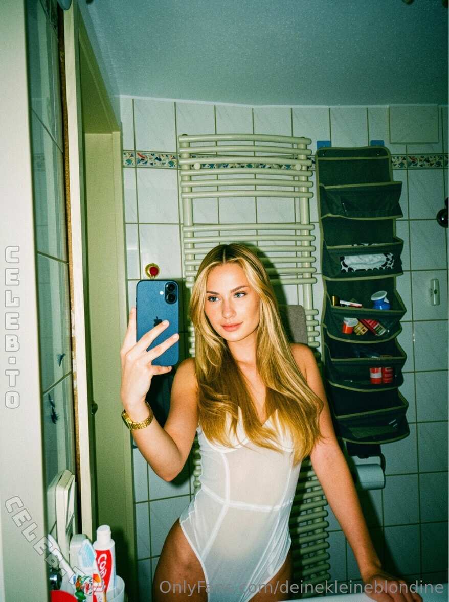 deinekleineblondine nude photo 3