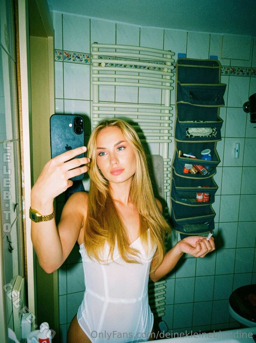 deinekleineblondine nude photo 5