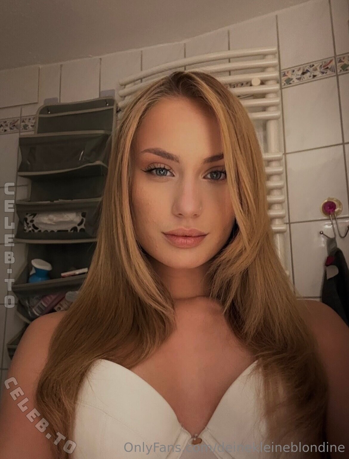 deinekleineblondine nude photo 1