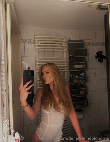 deinekleineblondine photo 3