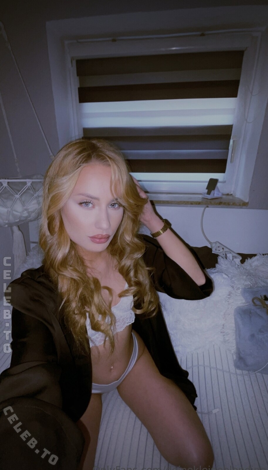 deinekleineblondine nude photo 5