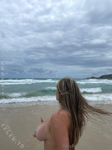 Delfysele nude photo 1