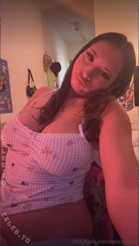 delscobain nude photo 36