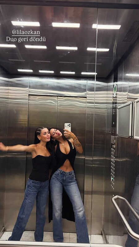 Demet Ozturk nude photo 16