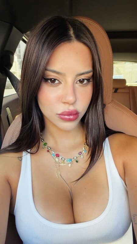 Demet Ozturk nude photo 29
