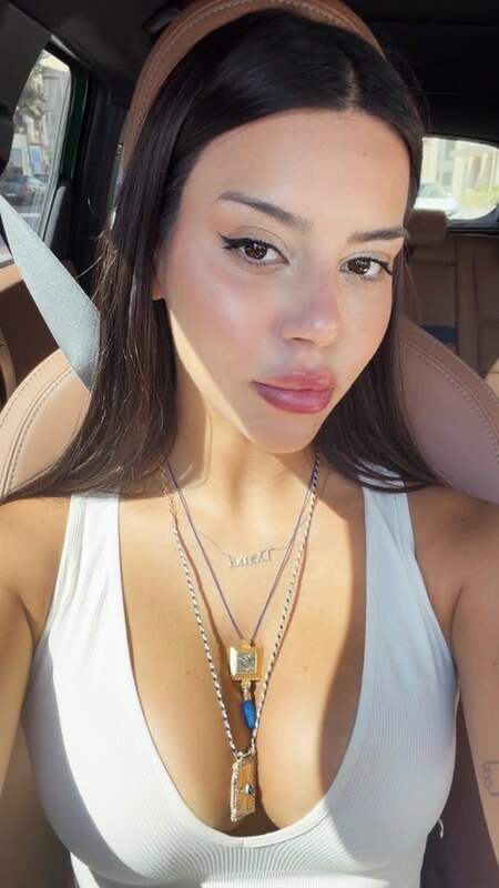 Demet Ozturk nude photo 32