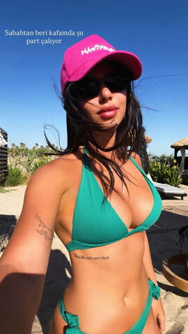Demet Ozturk nude photo 70