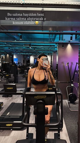 Demet Ozturk nude photo 49