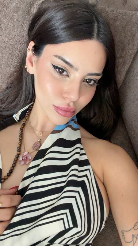 Demet Ozturk nude photo 16
