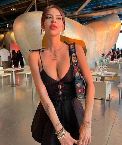 Demet Ozturk nude photo 39