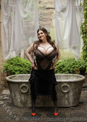 Demmy Blaze nude photo 18