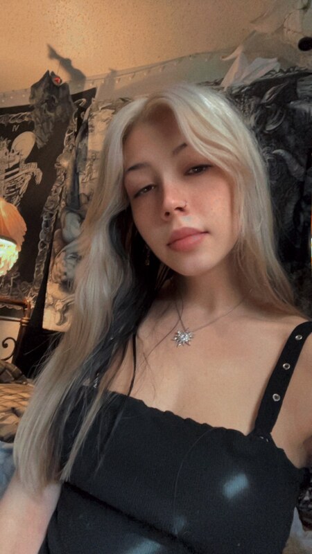 Demonxbae nude photo 2