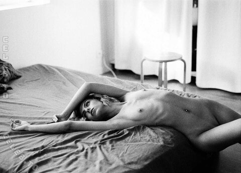 Deneb.dlm nude photo 70