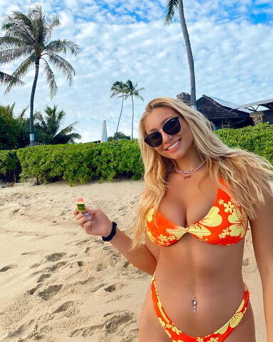 Deniniipeninii nude photo 10