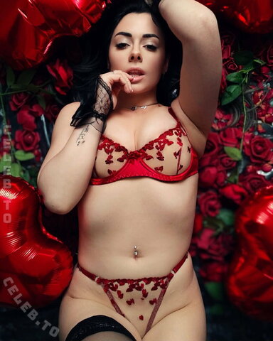 Desilicious.life nude photo 6