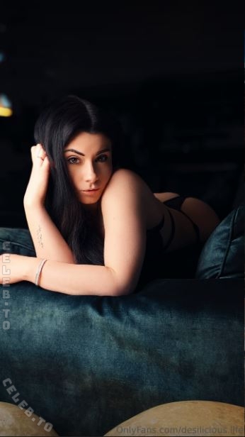 Desilicious.life nude photo 10