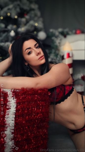 Desilicious.life nude photo 7