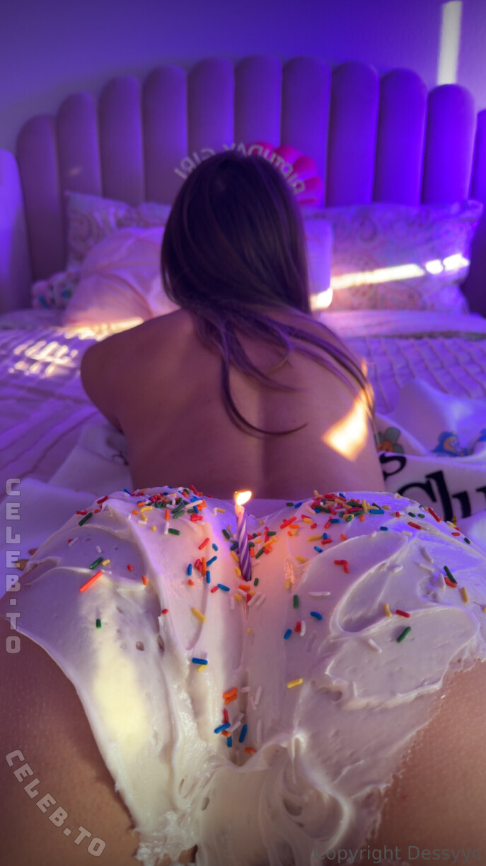 Dessyyc nude photo 3