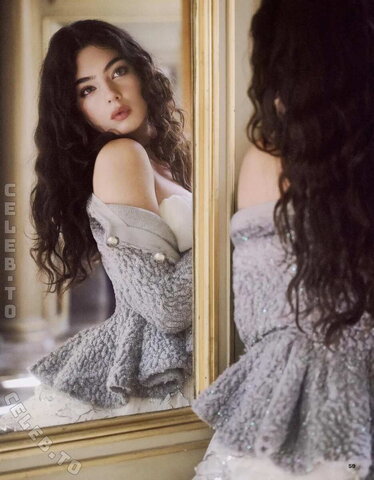 Deva Cassel nude photo 13