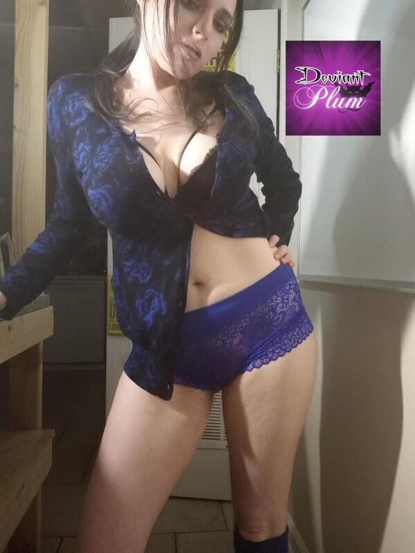Deviant Plum nude photo 6