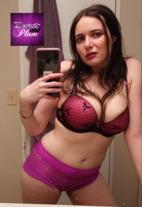 Deviant Plum nude photo 9