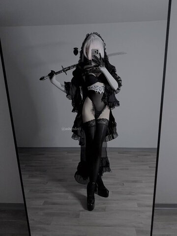 Devib1tch nude photo 2