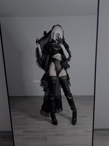 Devib1tch nude photo 1